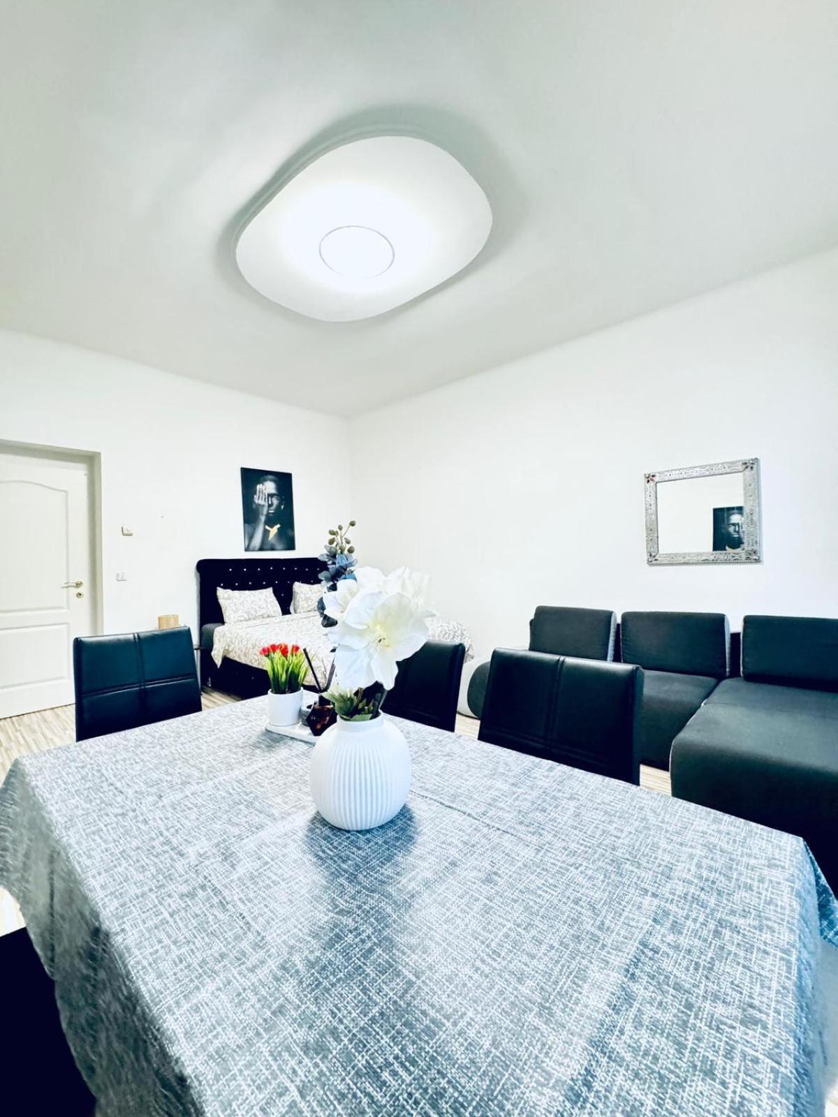 Apartament Affordable 2br Apartment, Close To Danube River *